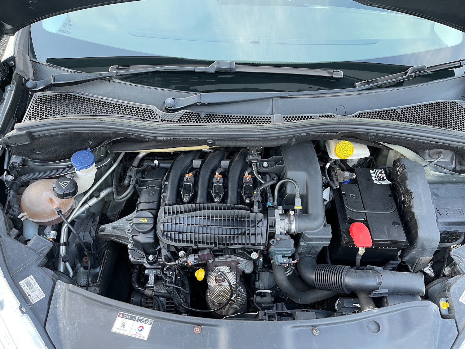 Used Peugeot 208 2013 for sale - 76972936: Photo 39