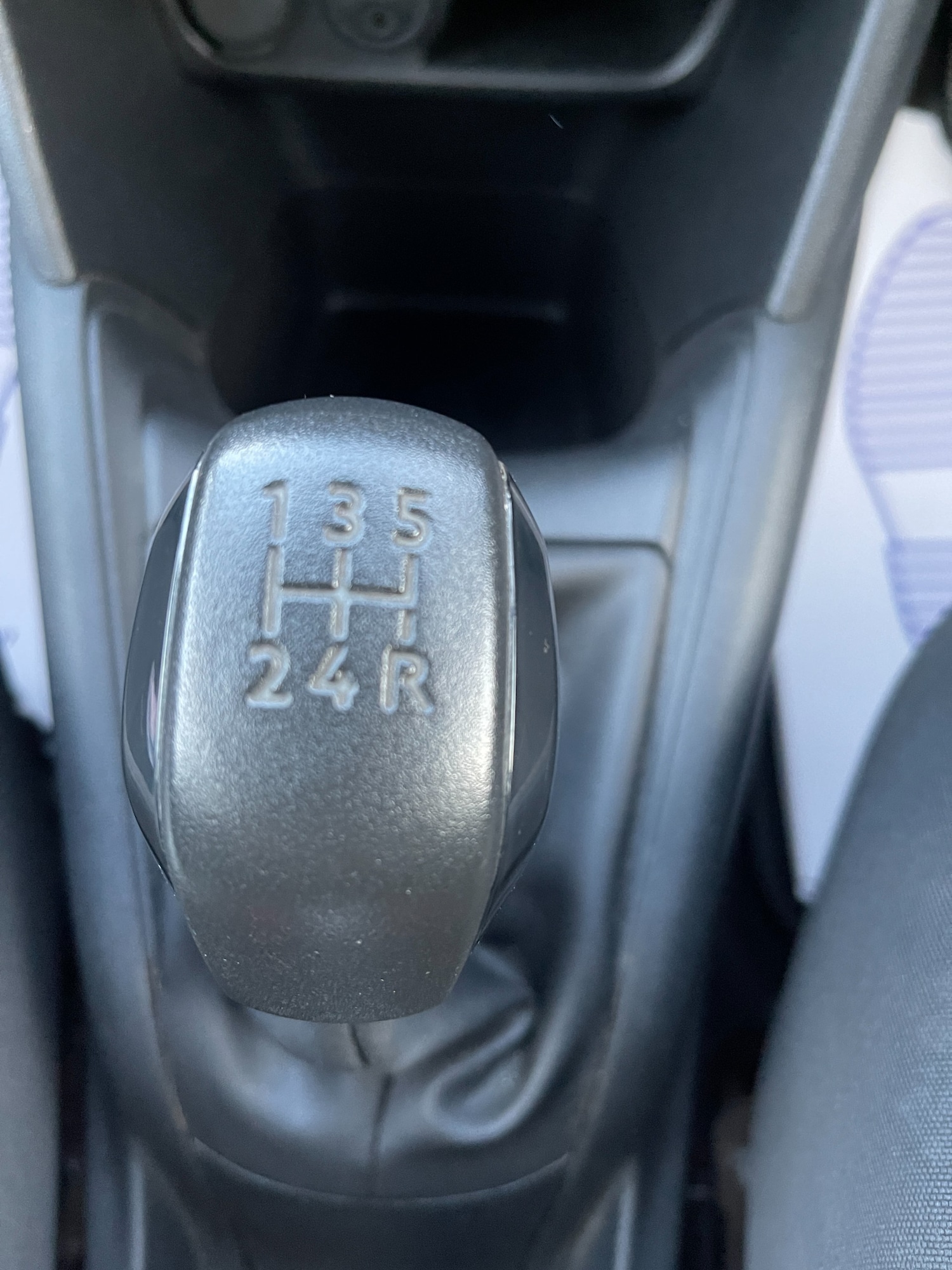 Used Peugeot 208 2013 for sale - 76972936: Photo 42