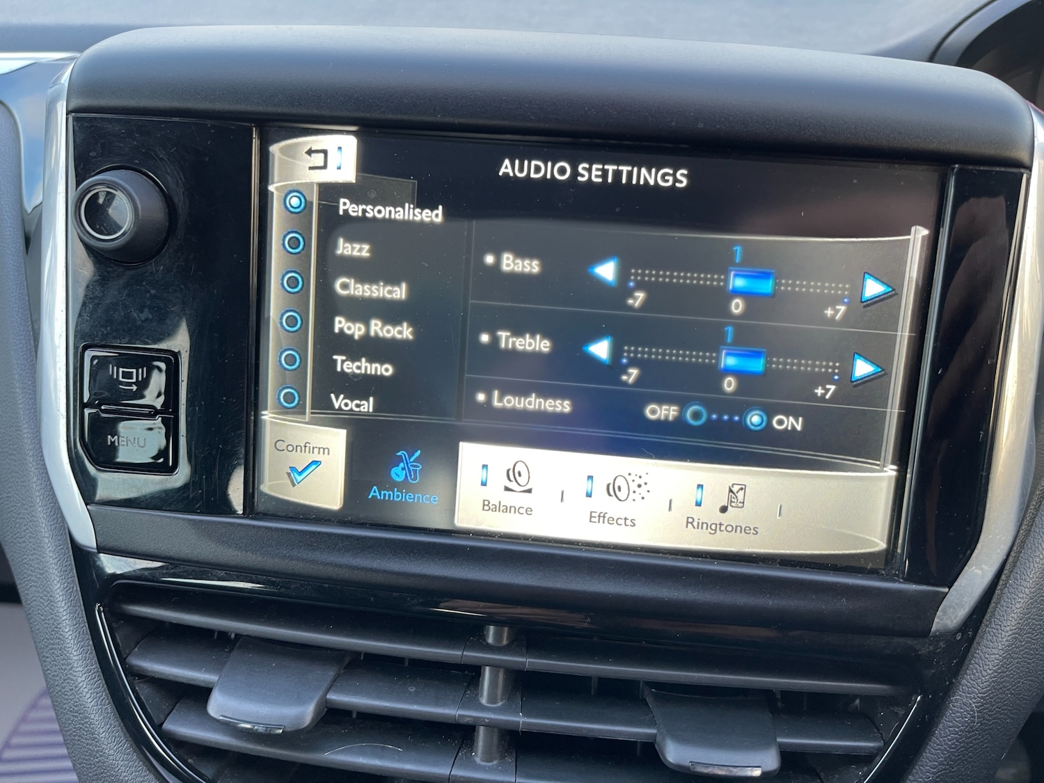 Used Peugeot 208 2013 for sale - 76972936: Photo 48