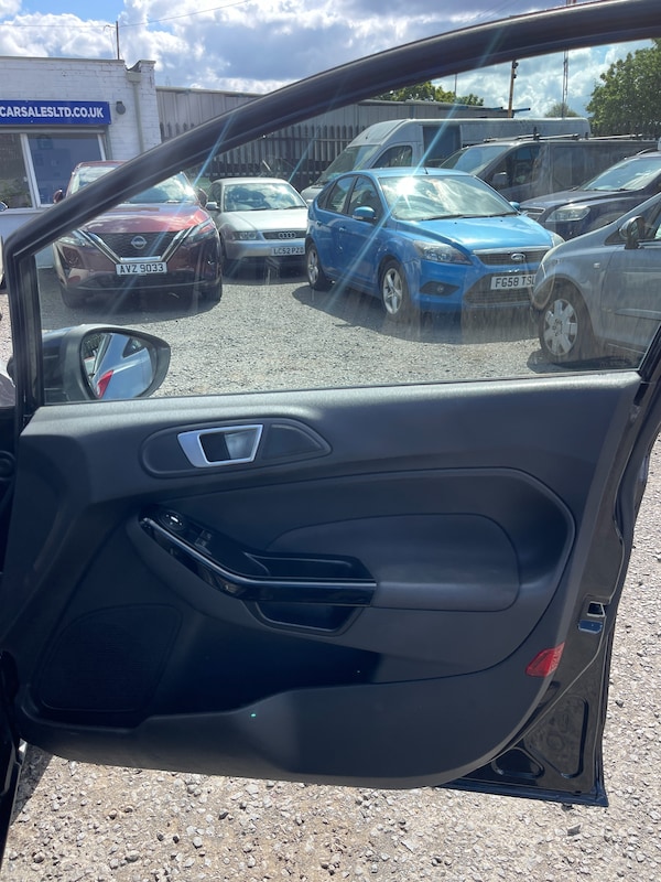 Used Ford Fiesta 2014 for sale - 75283536: Photo 14