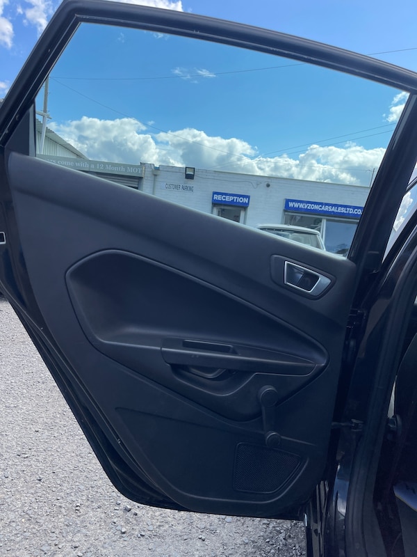 Used Ford Fiesta 2014 for sale - 75283536: Photo 24