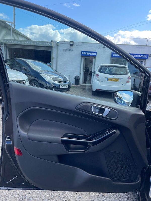 Used Ford Fiesta 2014 for sale - 75283536: Photo 26