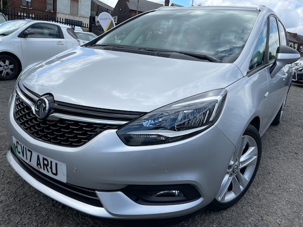 Used Vauxhall Zafira Tourer 2017 for sale - 75196649: Photo 1