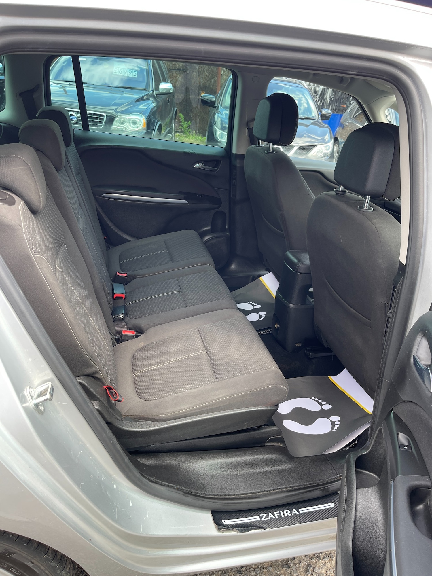 Vehicle 29