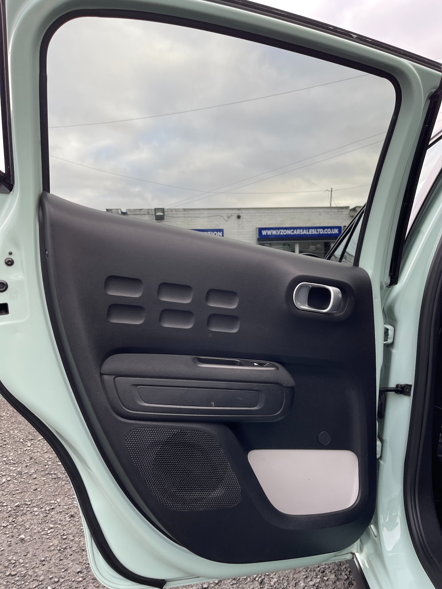 Used Citroen C3 2017 for sale - 76905174: Photo 32