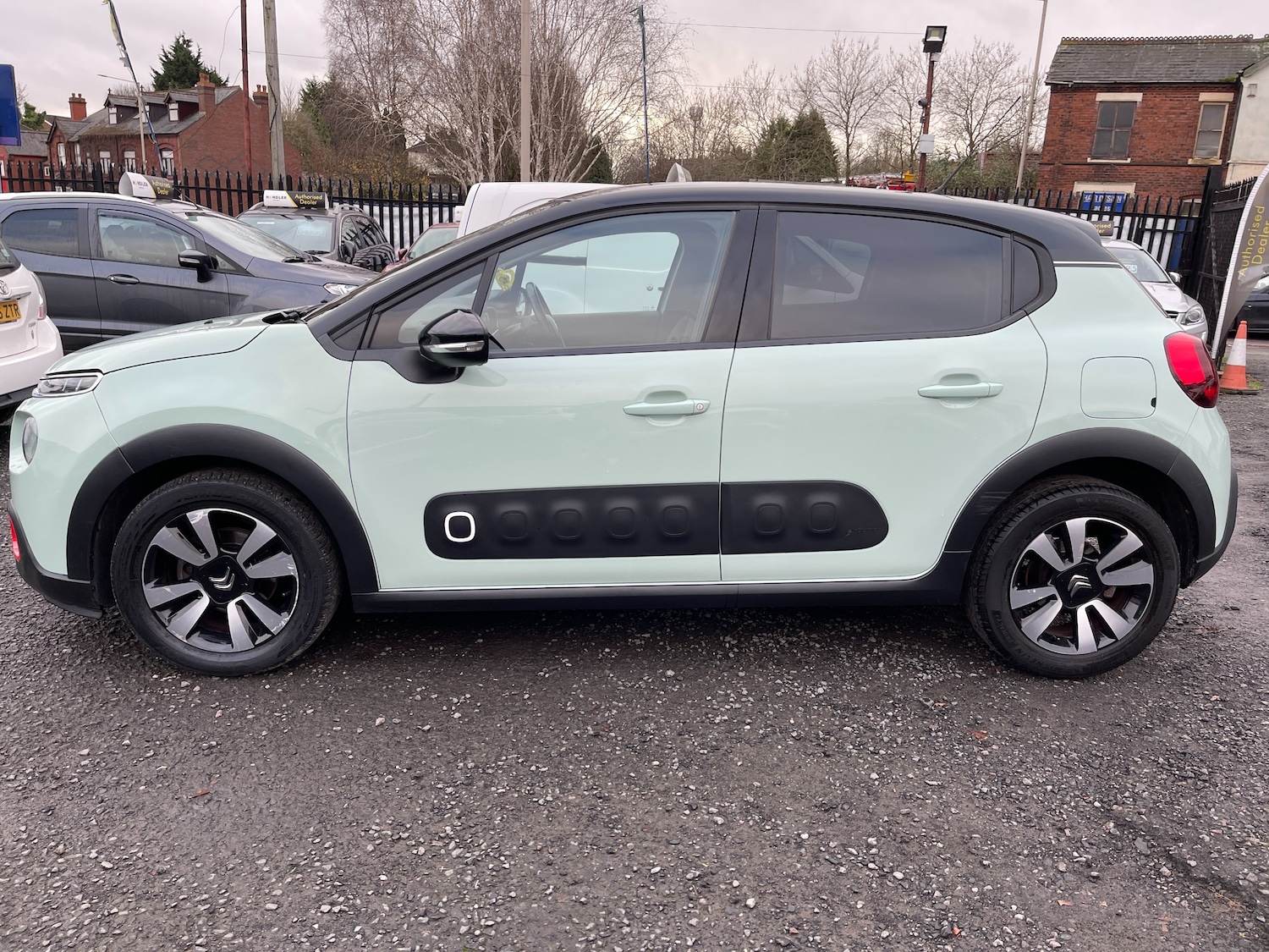Used Citroen C3 2017 for sale - 76905174: Photo 7