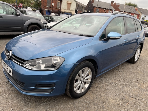 Used Volkswagen Golf 2015 for sale - 76311778: Photo 2