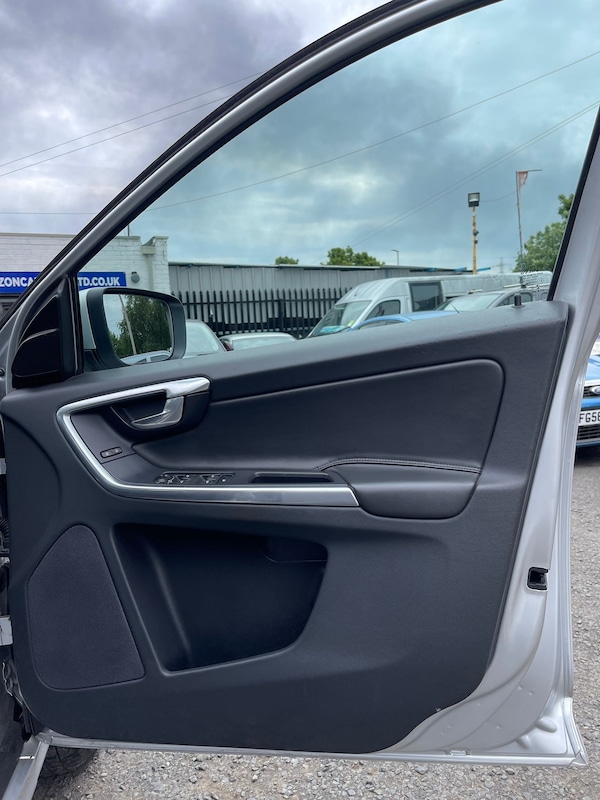 Used Volvo XC60 2016 for sale - 75376506: Photo 50