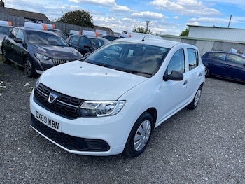 Used Dacia Sandero 2019 for sale - 79112023: Photo