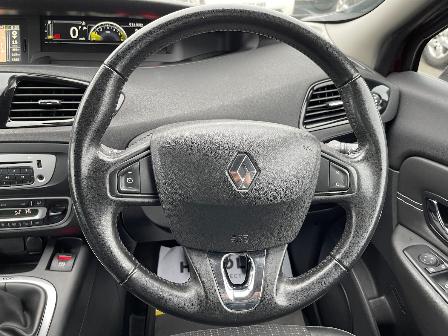 Used Renault Scenic 2015 for sale - 76313789: Photo 18