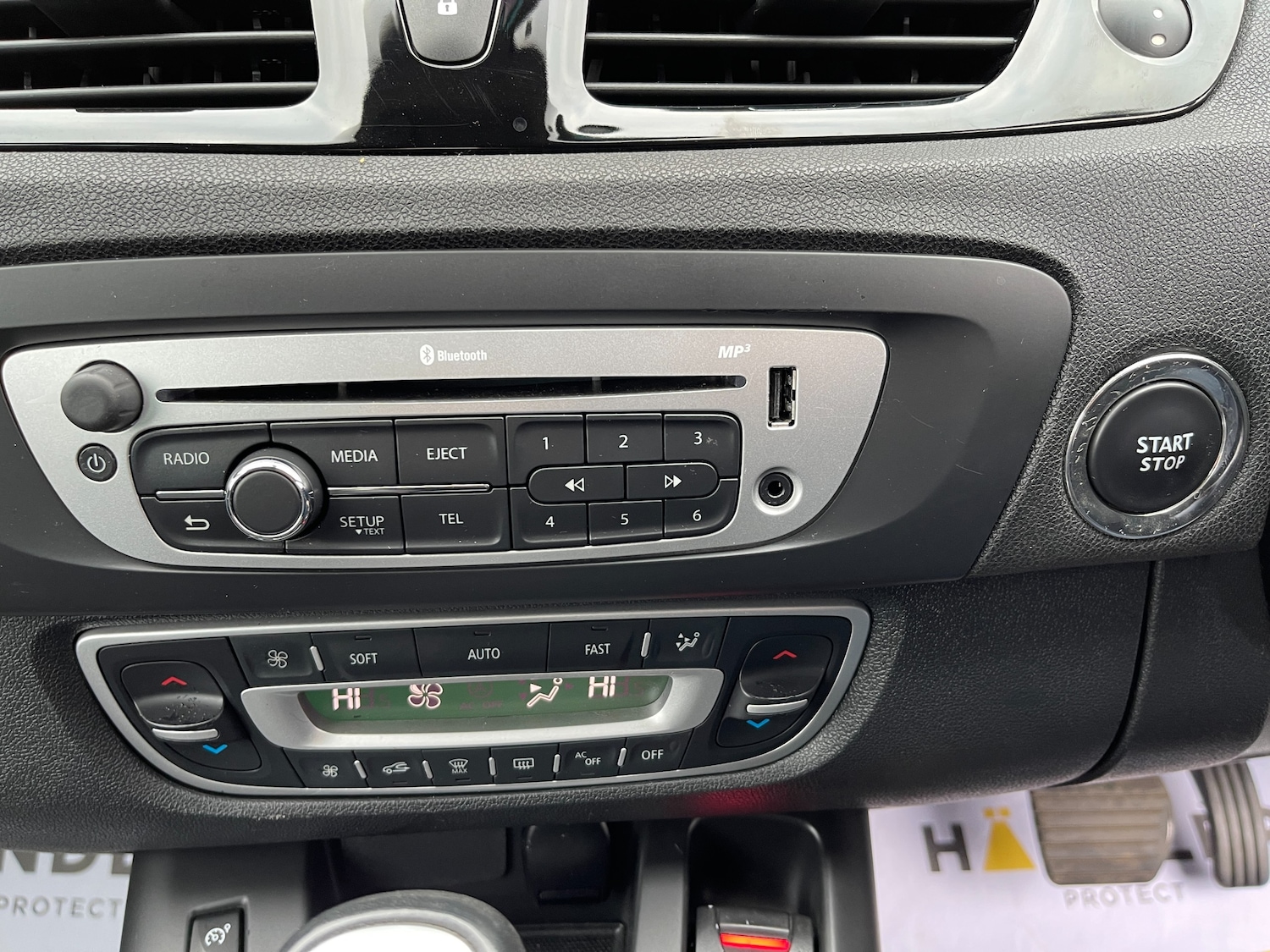 Used Renault Scenic 2015 for sale - 76313789: Photo 24