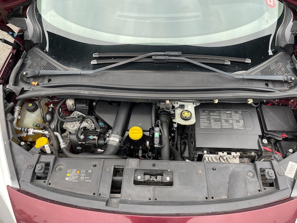 Used Renault Scenic 2015 for sale - 76313789: Photo 28