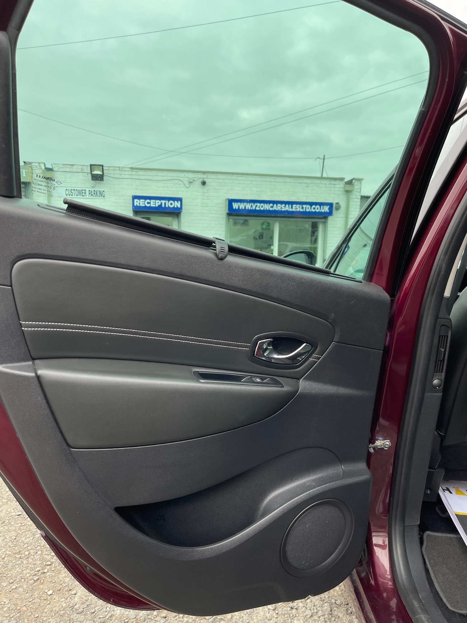 Used Renault Scenic 2015 for sale - 76313789: Photo 42