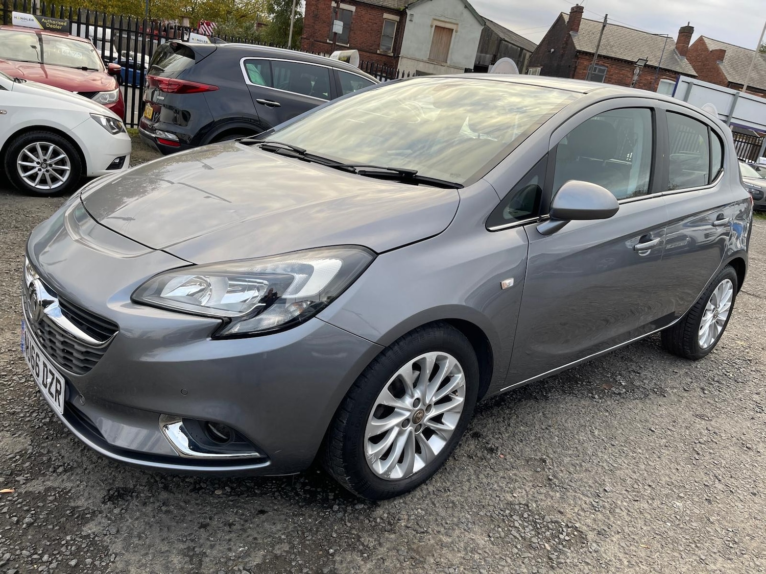 Used Vauxhall Corsa 2016 for sale - 77450865: Photo 2