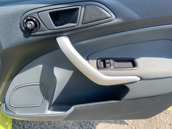 Used Ford Fiesta 2010 for sale - 74999884: Photo 20