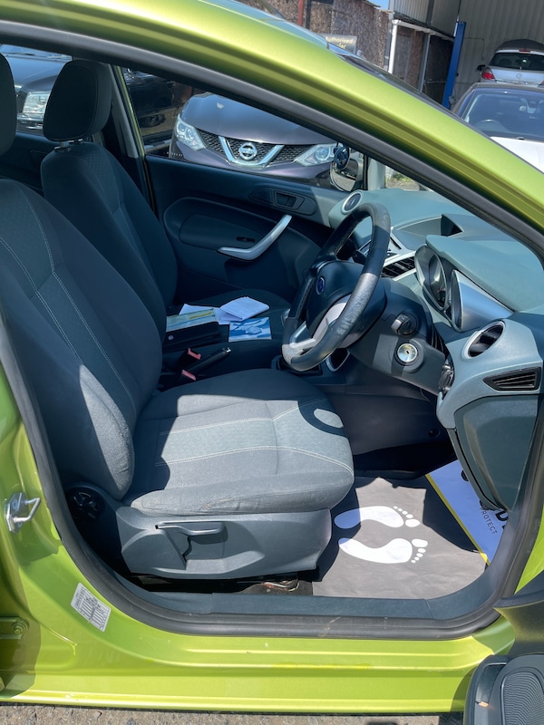 Used Ford Fiesta 2010 for sale - 74999884: Photo 21