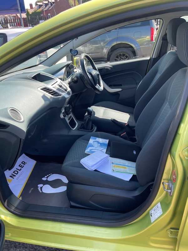 Used Ford Fiesta 2010 for sale - 74999884: Photo 32