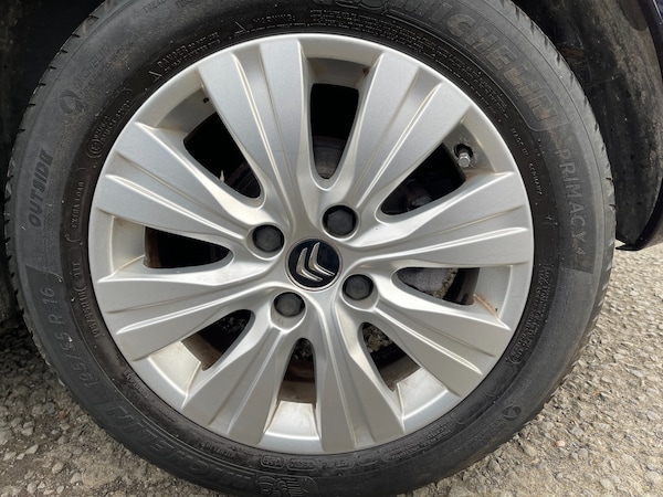 Used Citroen C3 Picasso 2015 for sale - 74999937: Photo 15