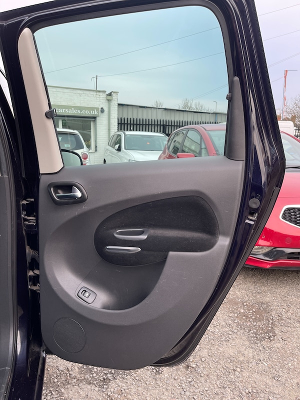 Used Citroen C3 Picasso 2015 for sale - 74999937: Photo 22