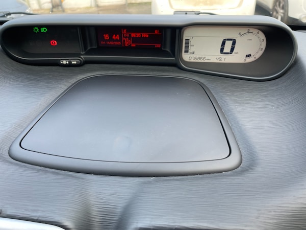 Used Citroen C3 Picasso 2015 for sale - 74999937: Photo 47