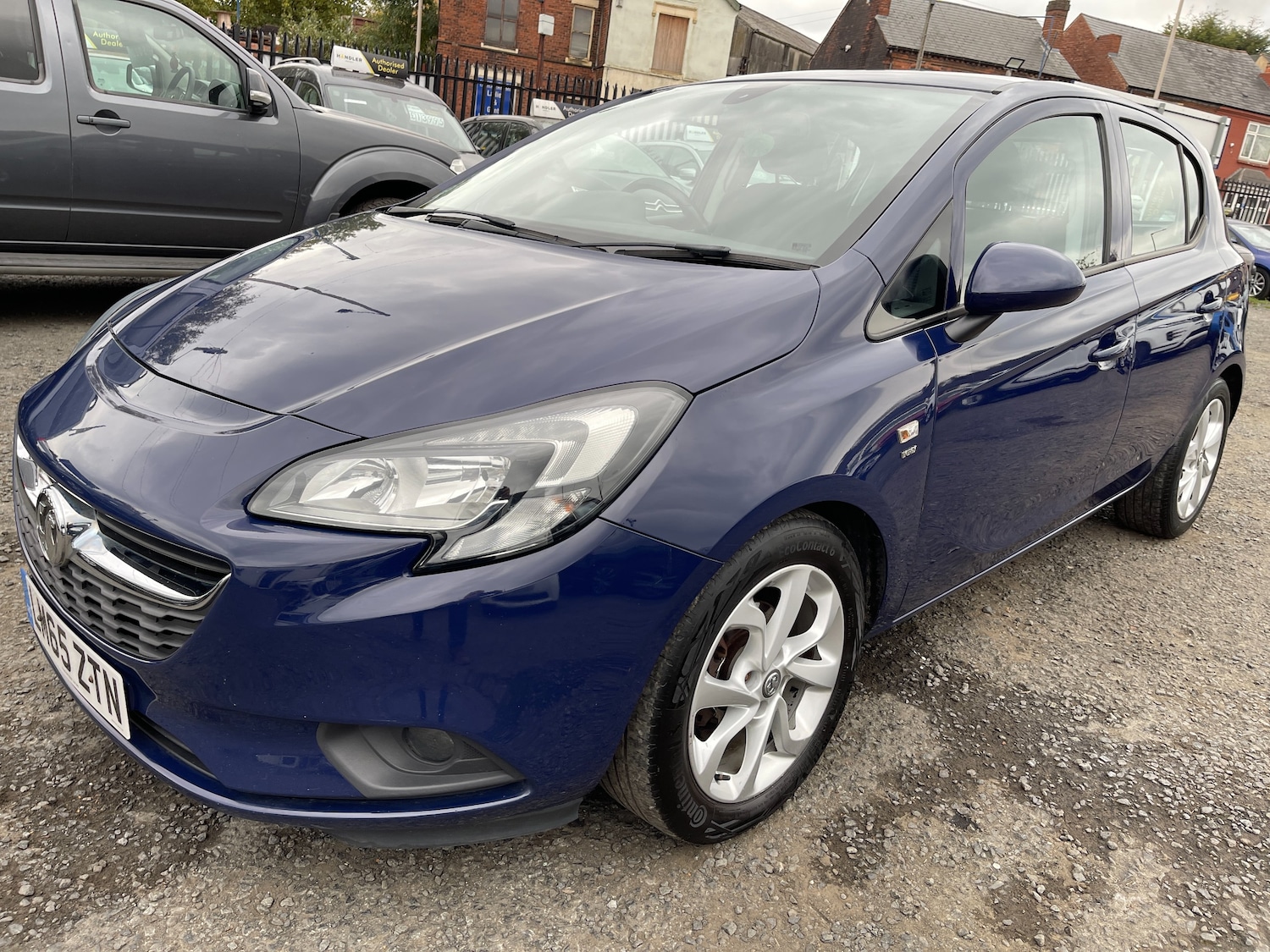 Used Vauxhall Corsa 2015 for sale - 76292866: Photo 2