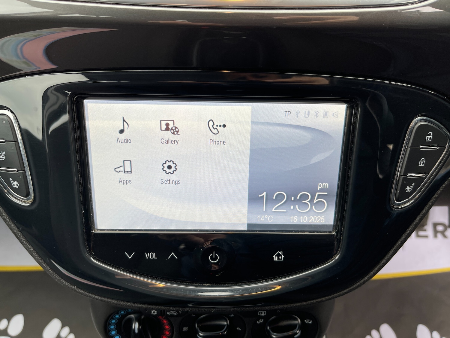 Used Vauxhall Corsa 2015 for sale - 76292866: Photo 23