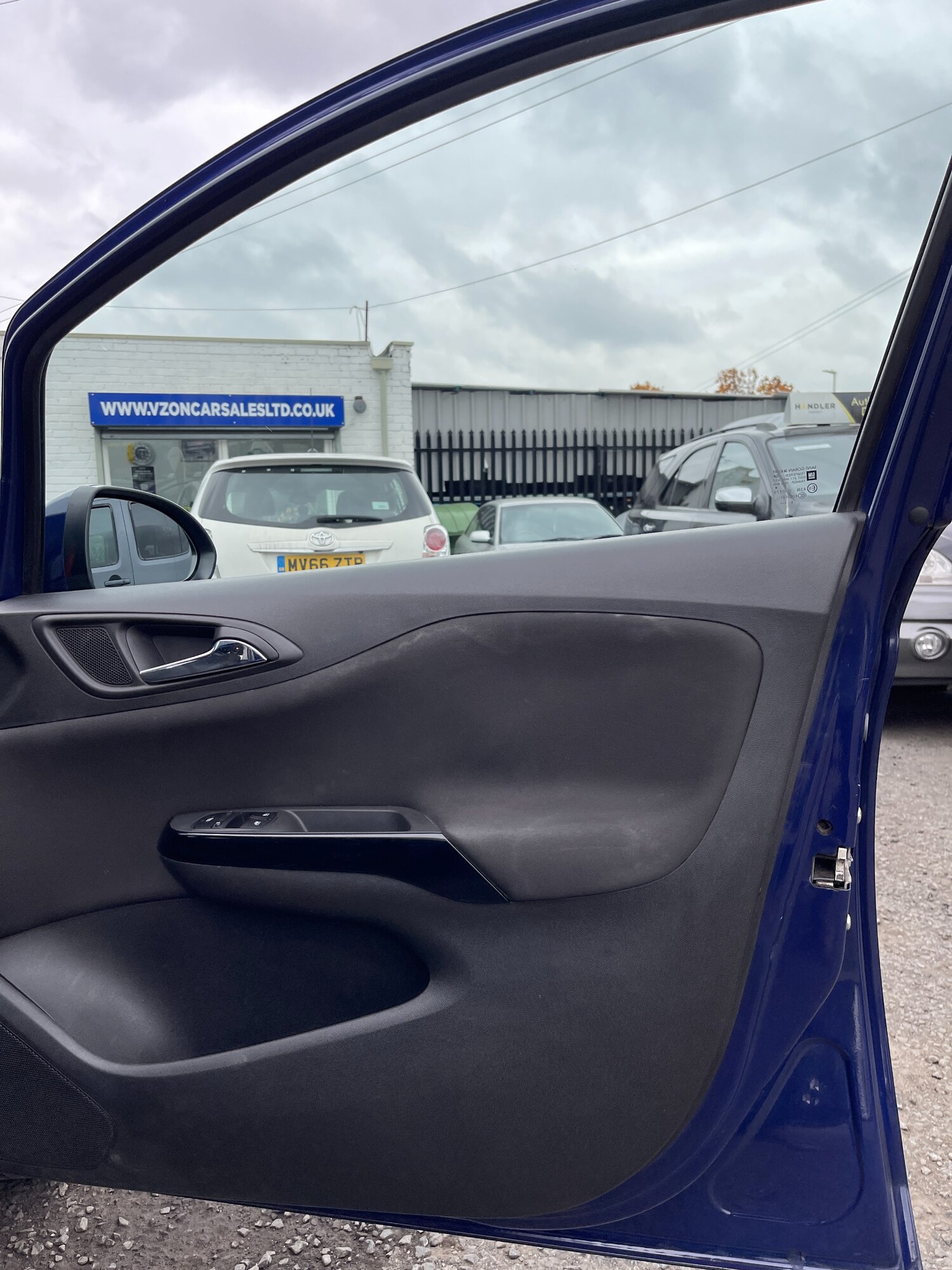 Used Vauxhall Corsa 2015 for sale - 76292866: Photo 52