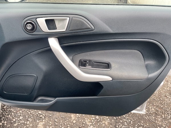 Used Ford Fiesta 2012 for sale - 74999908: Photo 18