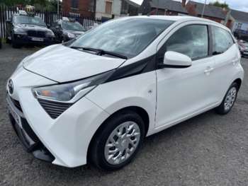 2019 (19) - 1.0 VVT-i X-Play 5dr x-shift