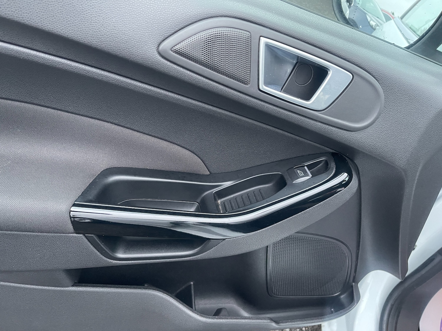 Used Ford Fiesta 2015 for sale - 77327292: Photo 32