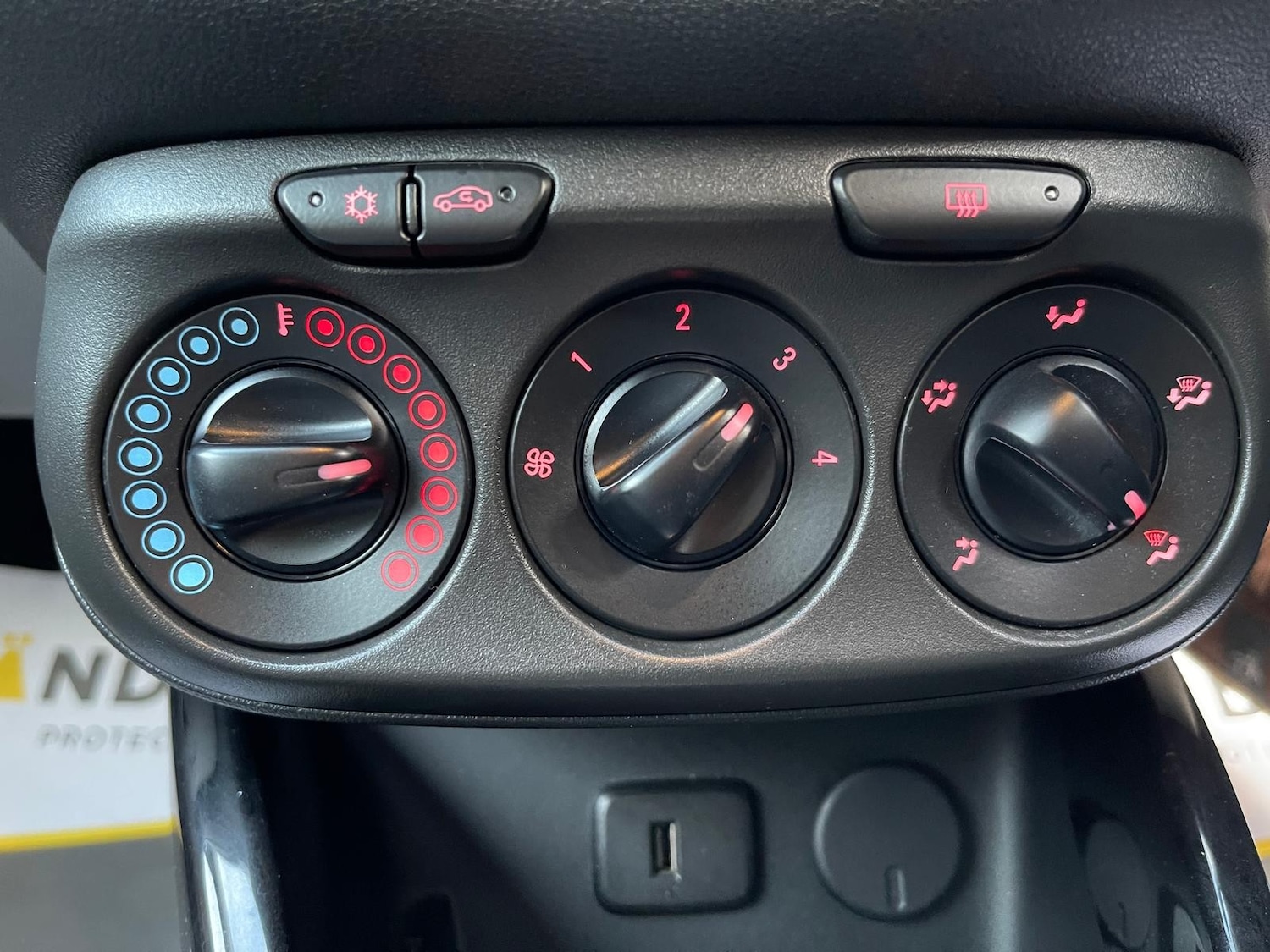 Used Vauxhall Corsa 2016 for sale - 76429518: Photo 27