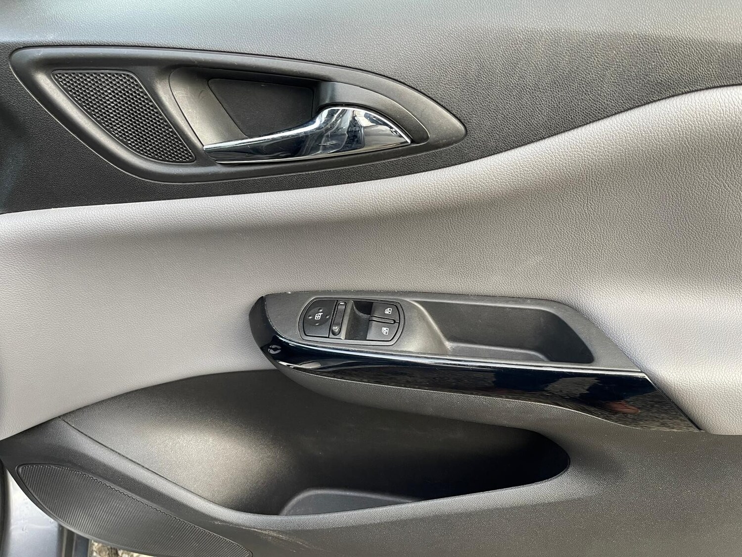 Used Vauxhall Corsa 2016 for sale - 76429518: Photo 51