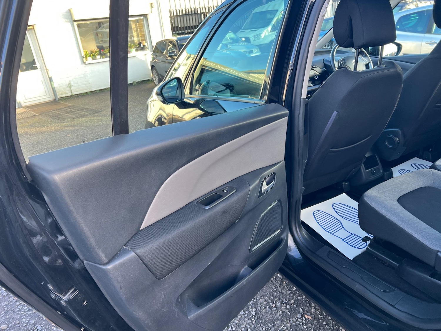 Vehicle 21
