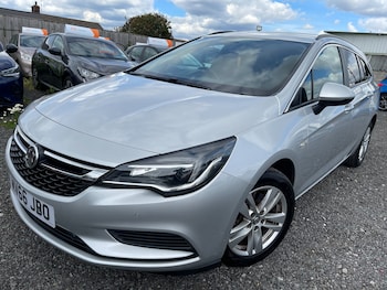 Used Vauxhall Astra 2017 for sale - 79082311: Photo