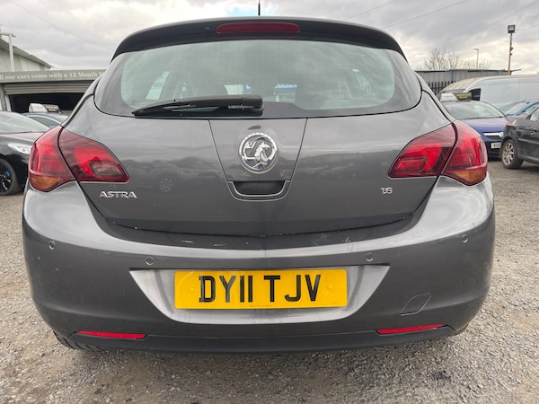 Used Vauxhall Astra 2011 for sale - 74999945: Photo 11