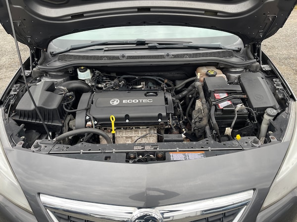 Used Vauxhall Astra 2011 for sale - 74999945: Photo 32
