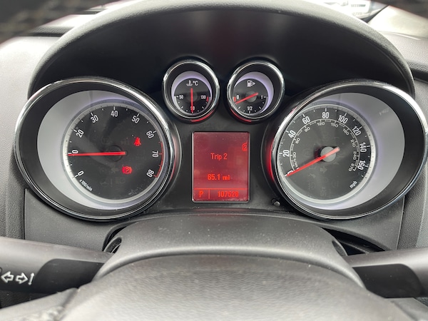 Used Vauxhall Astra 2011 for sale - 74999945: Photo 40