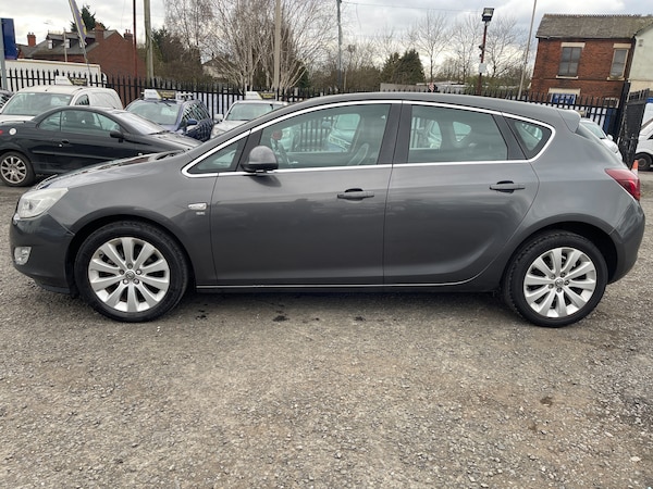 Used Vauxhall Astra 2011 for sale - 74999945: Photo 6