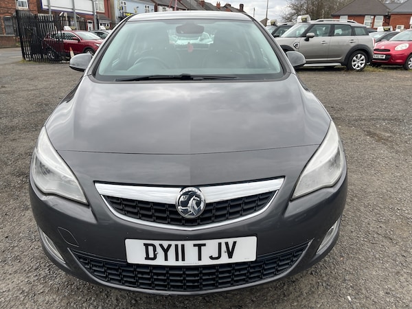 Used Vauxhall Astra 2011 for sale - 74999945: Photo 8