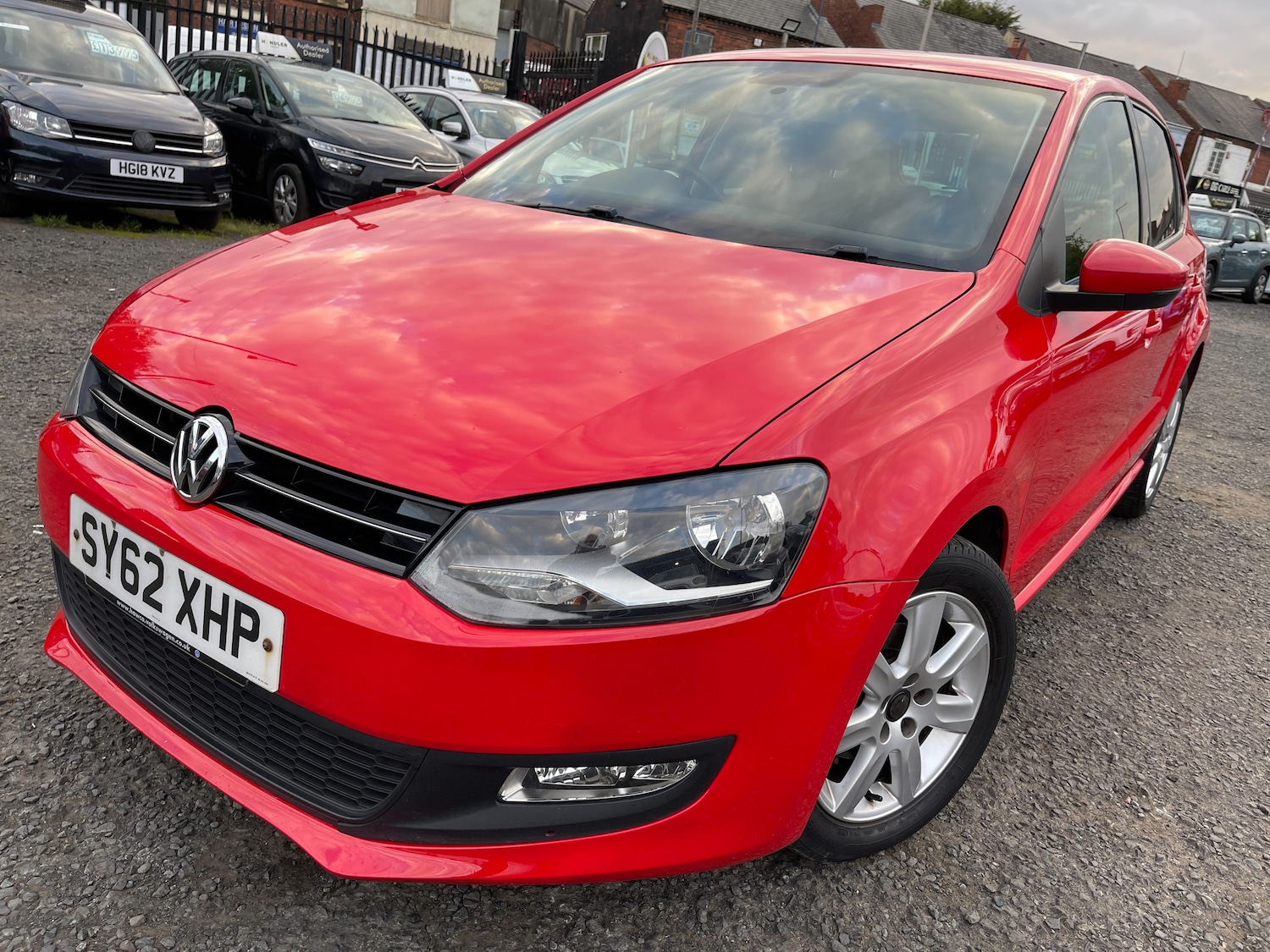 Used Volkswagen Polo 2012 for sale - 76070092: Photo 1
