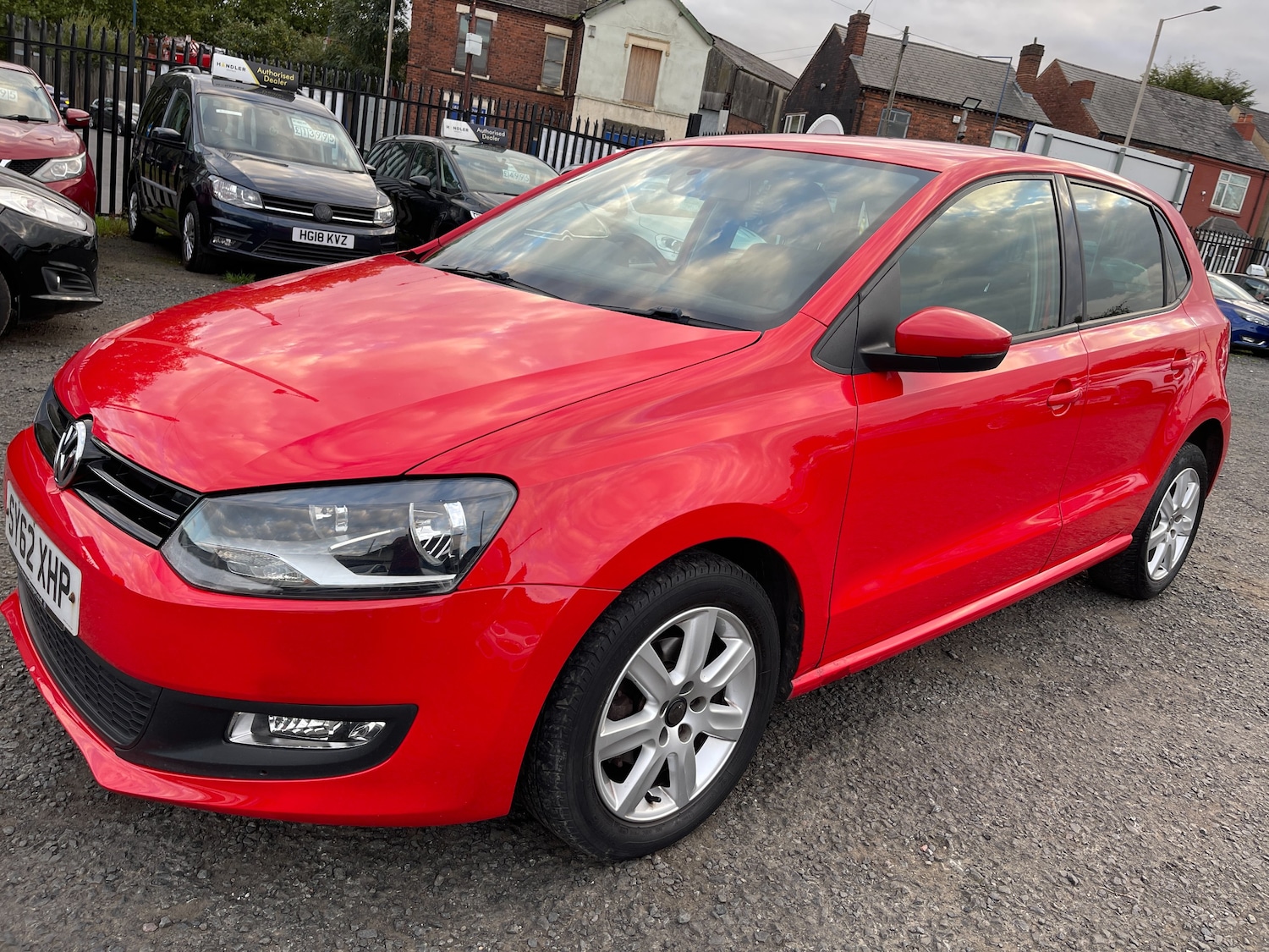 Used Volkswagen Polo 2012 for sale - 76070092: Photo 2