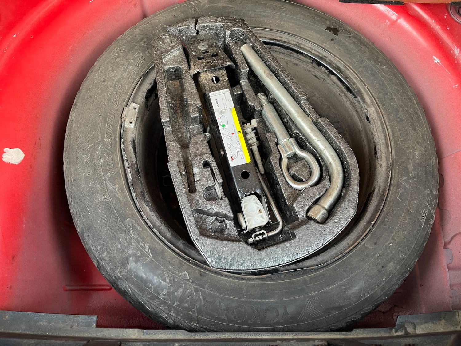 Used Volkswagen Polo 2012 for sale - 76070092: Photo 35