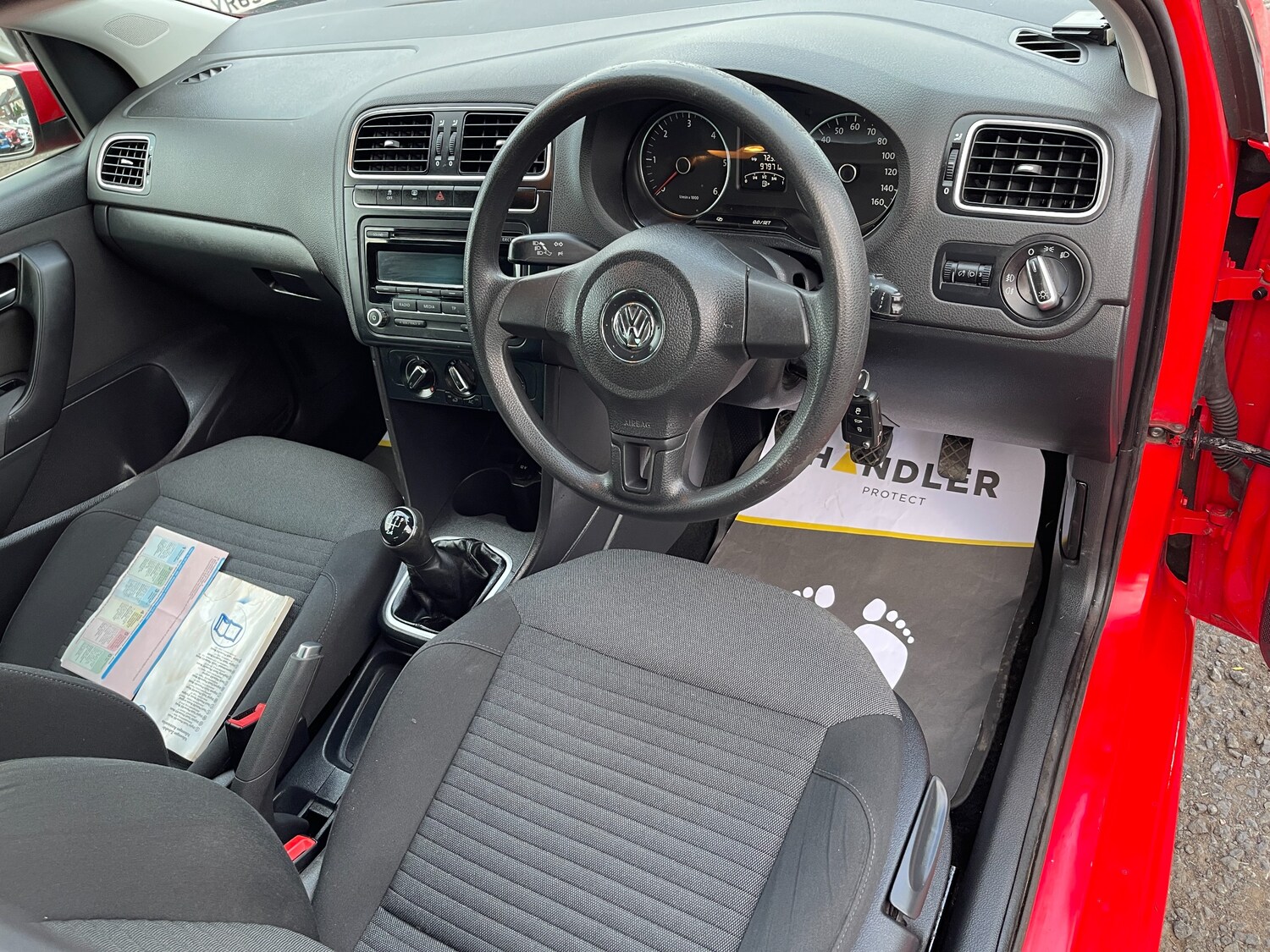 Used Volkswagen Polo 2012 for sale - 76070092: Photo 41