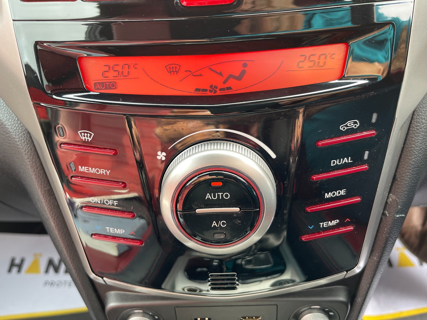 Used Ssangyong Tivoli 2018 for sale - 75754366: Photo 57