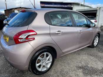 Used Peugeot 208 2014 for sale - 74999898: Photo