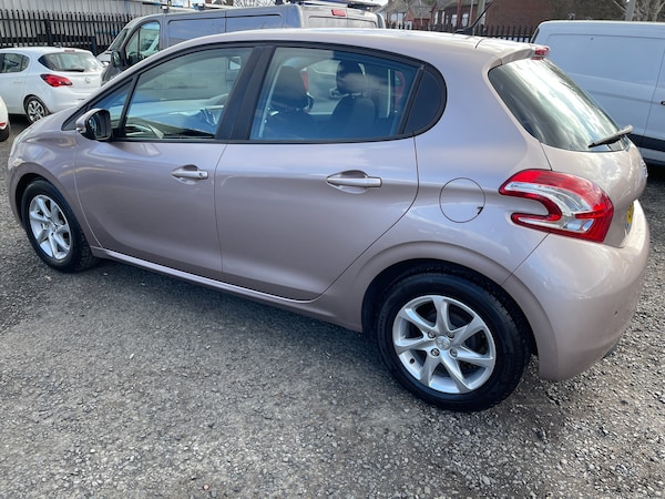 Used Peugeot 208 2014 for sale - 74999898: Photo 3