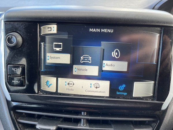 Used Peugeot 208 2014 for sale - 74999898: Photo 42