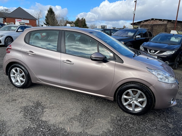 Used Peugeot 208 2014 for sale - 74999898: Photo 4
