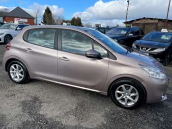 Used Peugeot 208 2014 for sale - 74999898: Photo