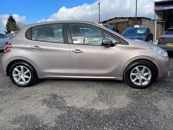 Used Peugeot 208 2014 for sale - 74999898: Photo 5